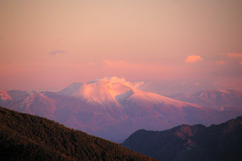 金峰山からの浅間山6：30.jpg